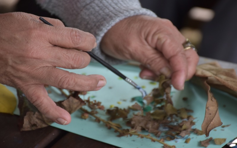 ¡Recicla y planta vida! Taller de Elaboración de Papel Semilla 4 Yaku taller dos